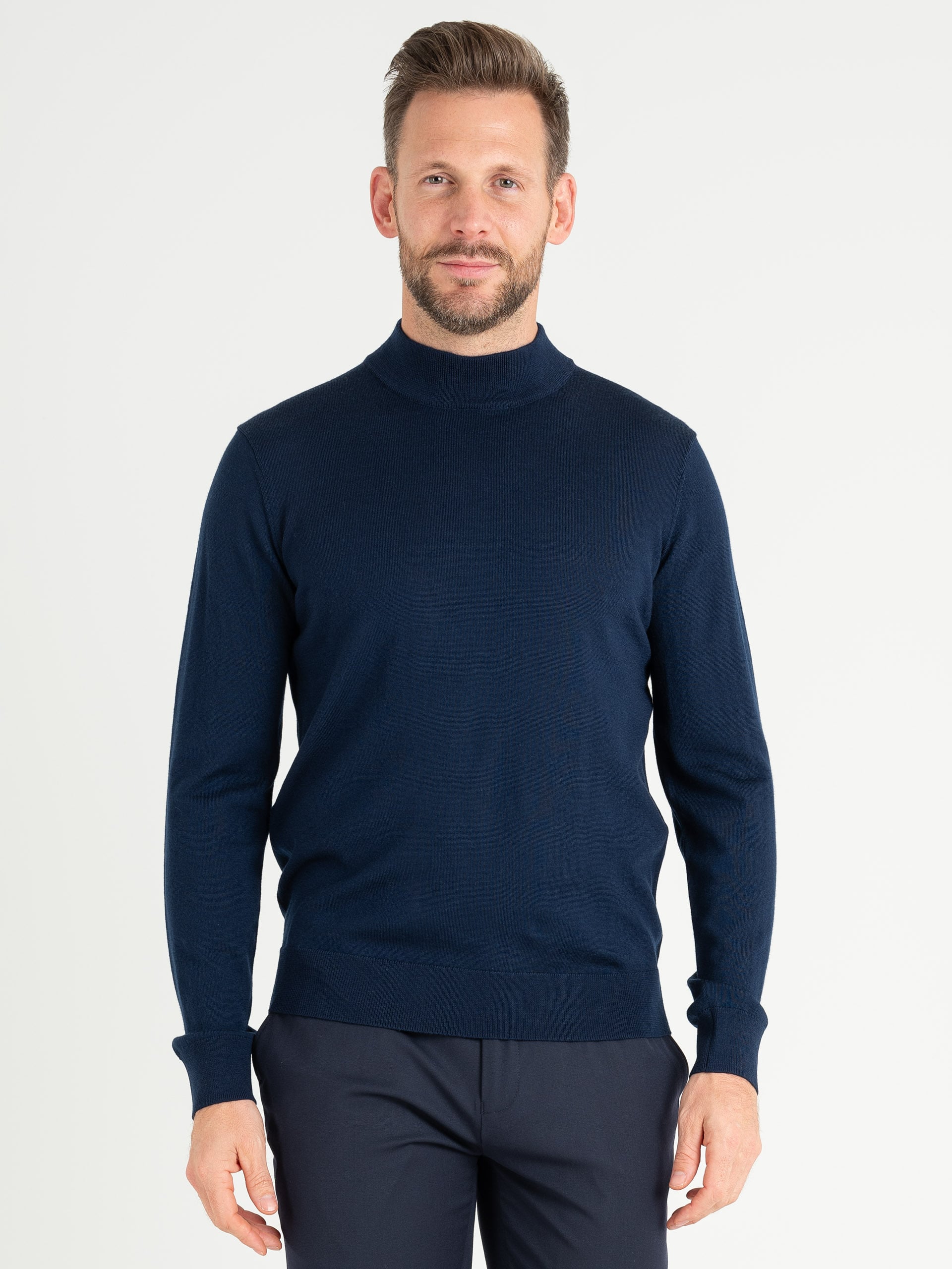 トップス julius turtle knit 10s Extra Fine Merino Wool Knitted Turtle Neck Jumper | Slater Menswear