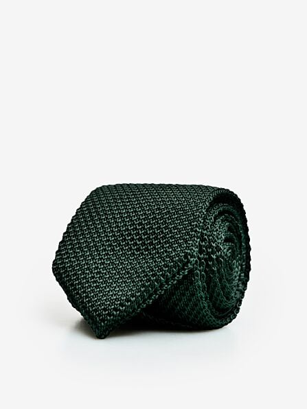 Slim Knitted Pointed Tie